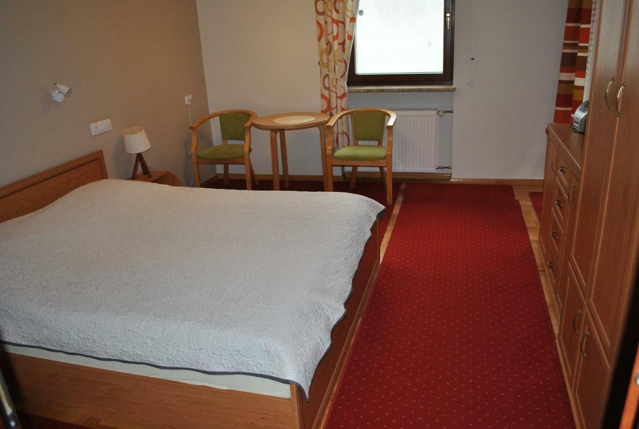 Pokoje Z Lazienkami Apartment