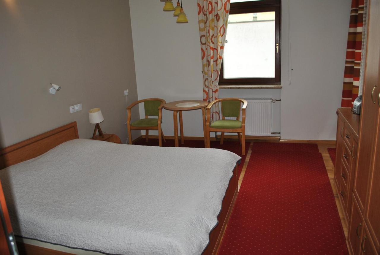 Pokoje Z Lazienkami Apartment